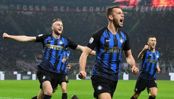 包含巴塞罗那憾失晋级，小组命运无可避免的词条