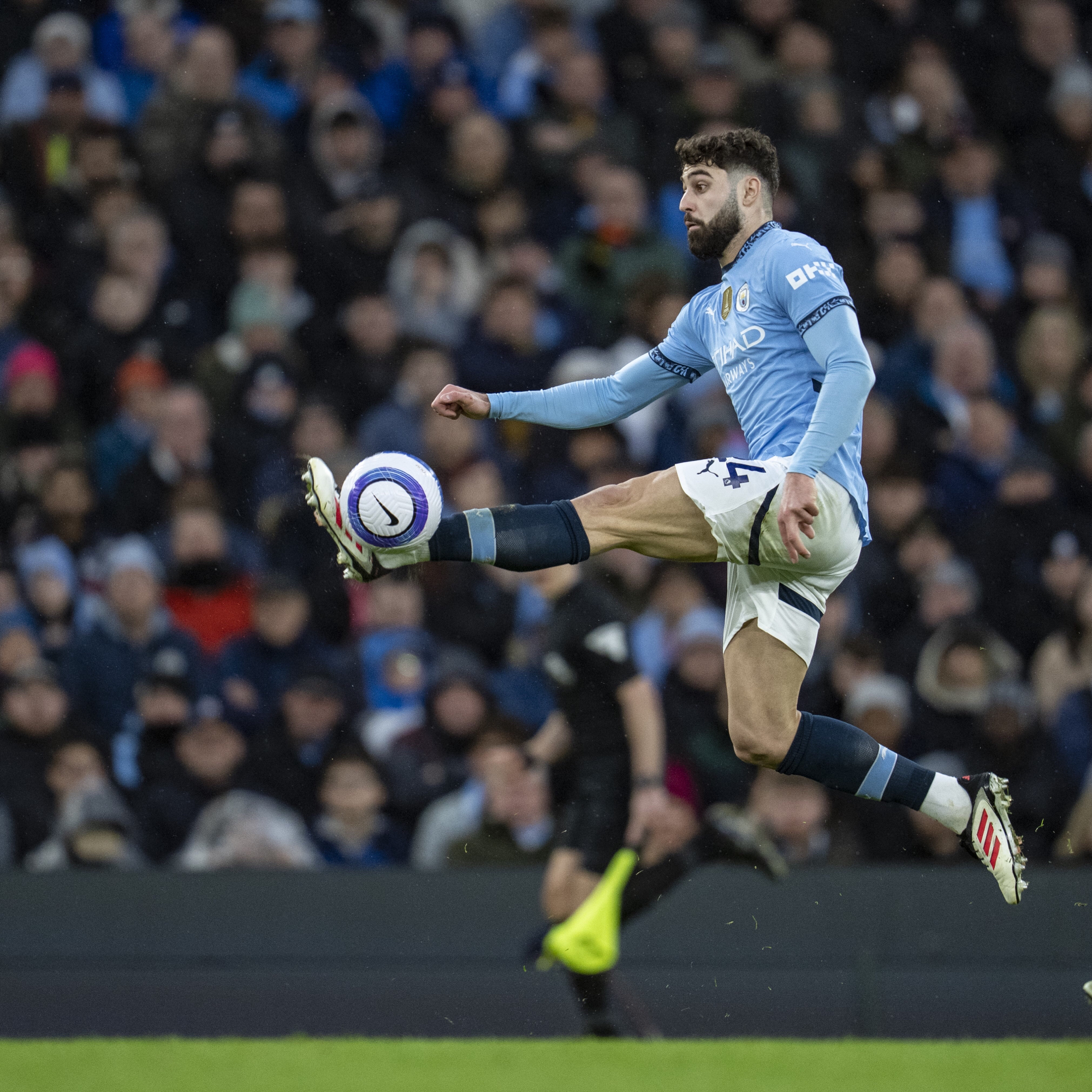 关于那不勒斯前锋梅开二度，协助球队拿下胜利的信息