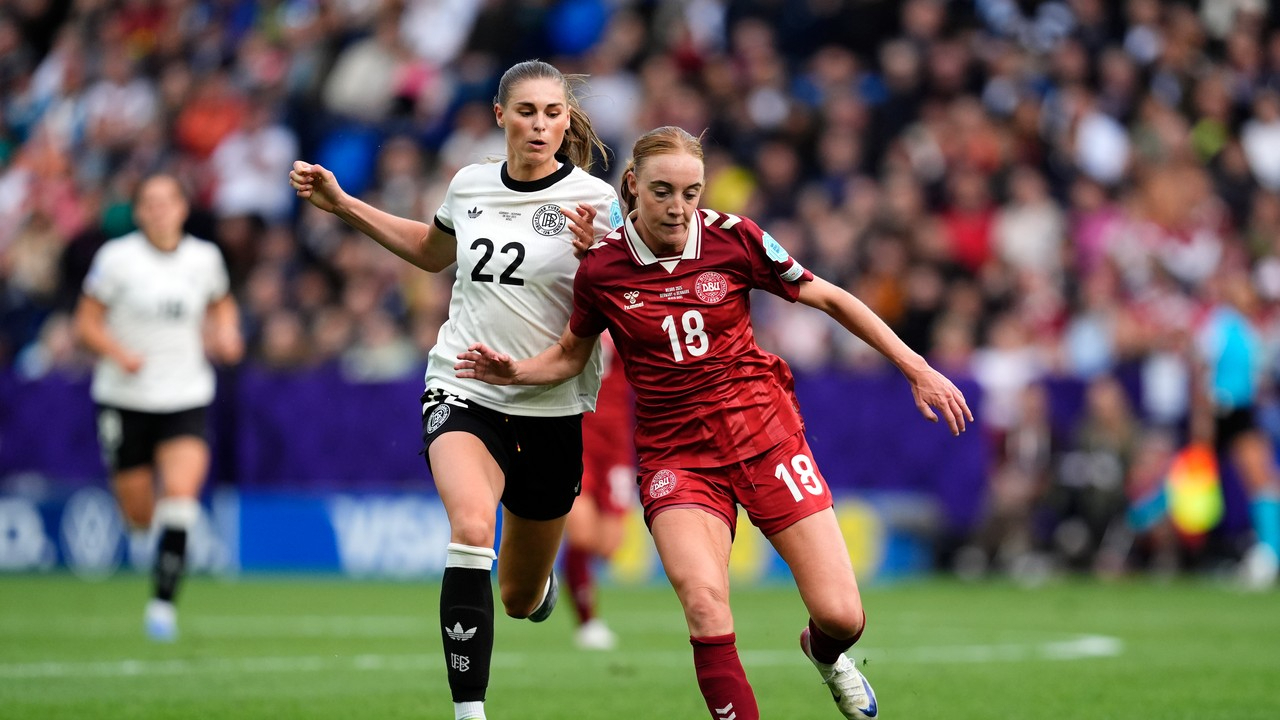 德国女足赢得国际比赛，夺冠成功