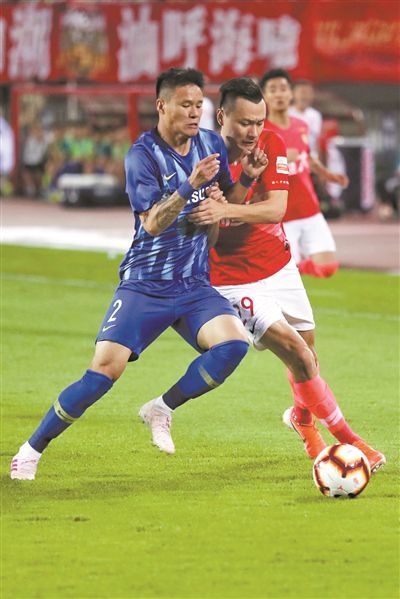 苏宁主场与恒大战平收获关键分数的简单介绍