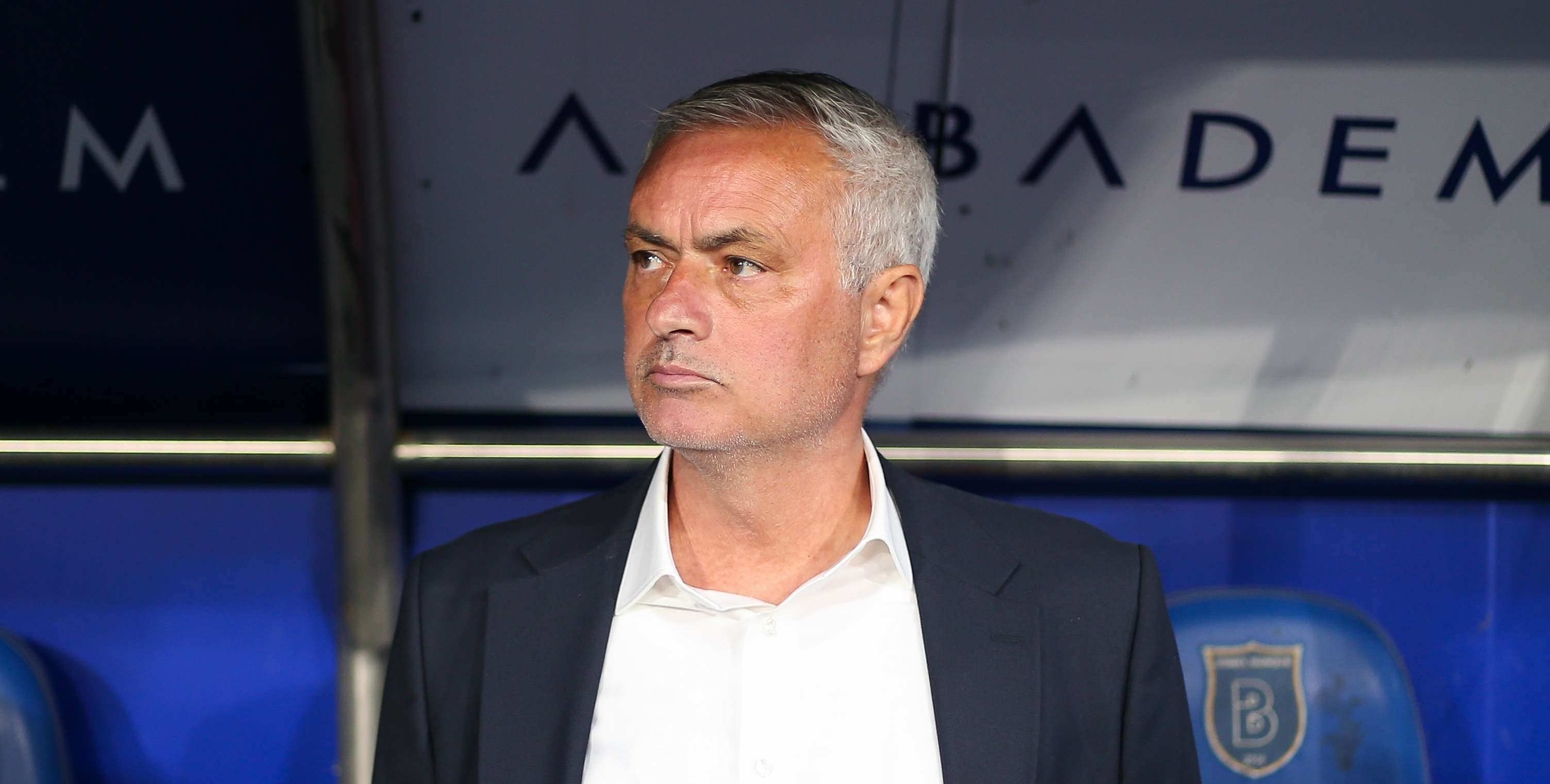 包含AC米兰前锋独中两元,成为焦点人物的词条 包含AC米兰前锋独中两元,成为焦点人物的词条