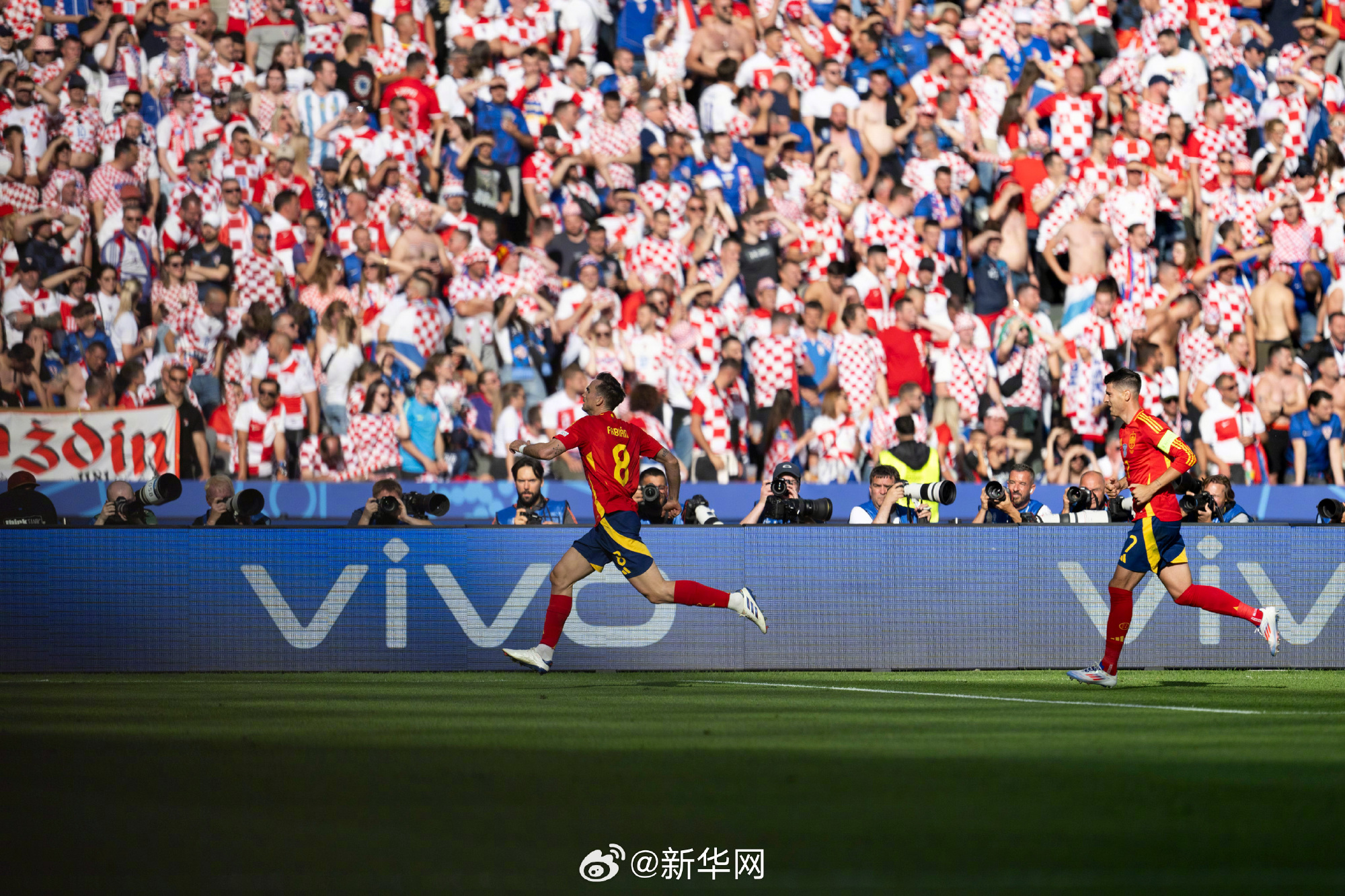 开云体育app-包含意大利足球锦标赛新赛季开战，球员表现抢眼的词条